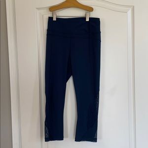 Lululemon Capri pants